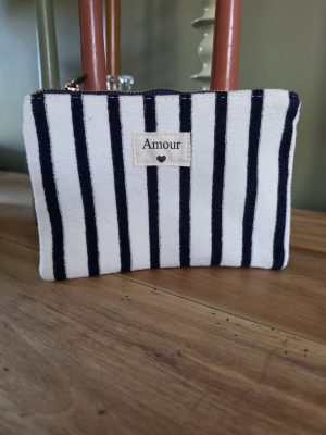 Pochette AMOUR